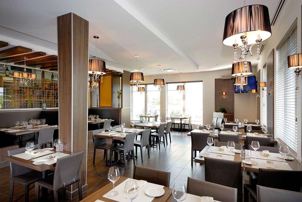 Imperia Hotel Et Suites Terrebonne Restaurant foto