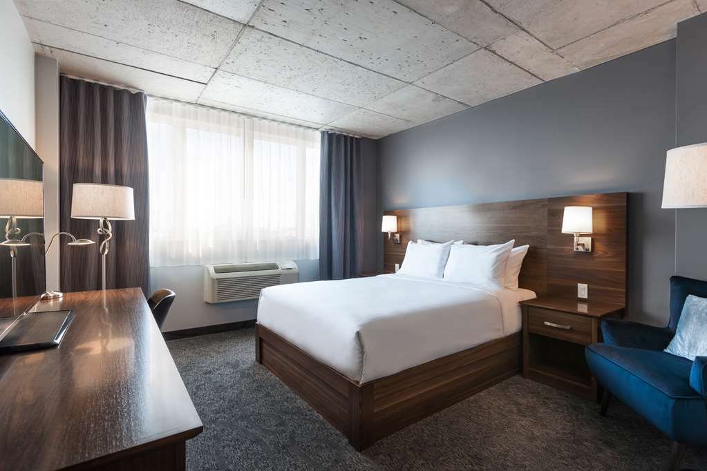 Imperia Hotel Et Suites Terrebonne Zimmer foto
